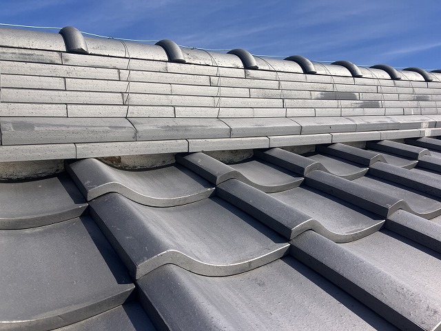 棟のゆがみがないか確認